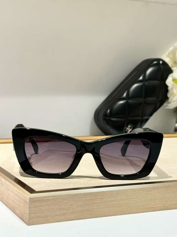 Picture of Chanel Sunglasses _SKUfw56911071fw